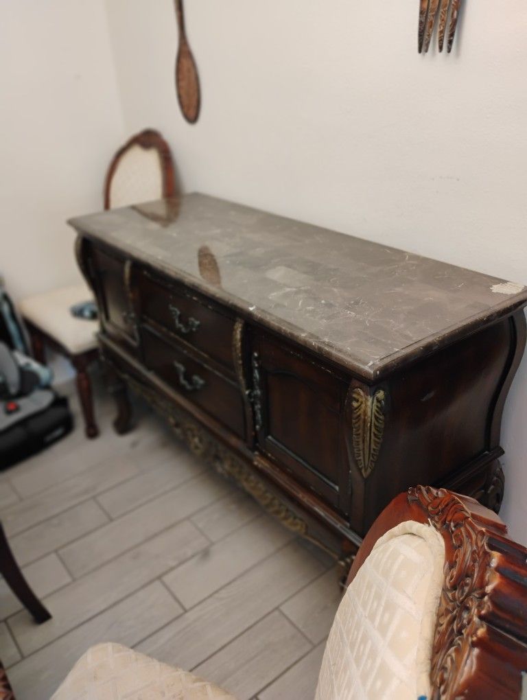 Vintage Buffet And Dining Table Of 8 People