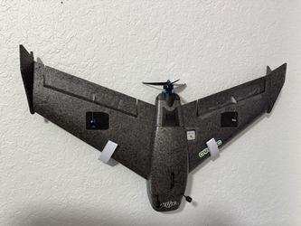 (Firm Price )The Diatone Ripper R690 is a 690mm wingspan flying wing known for speed(Drone Only )