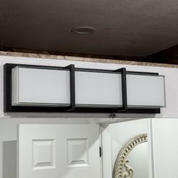 Glass Bathroom Lights Fixtures Metal Base 
