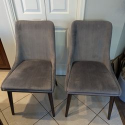 Set Of Two - Barrel Back Dining Chairs - Great Condition 🤠