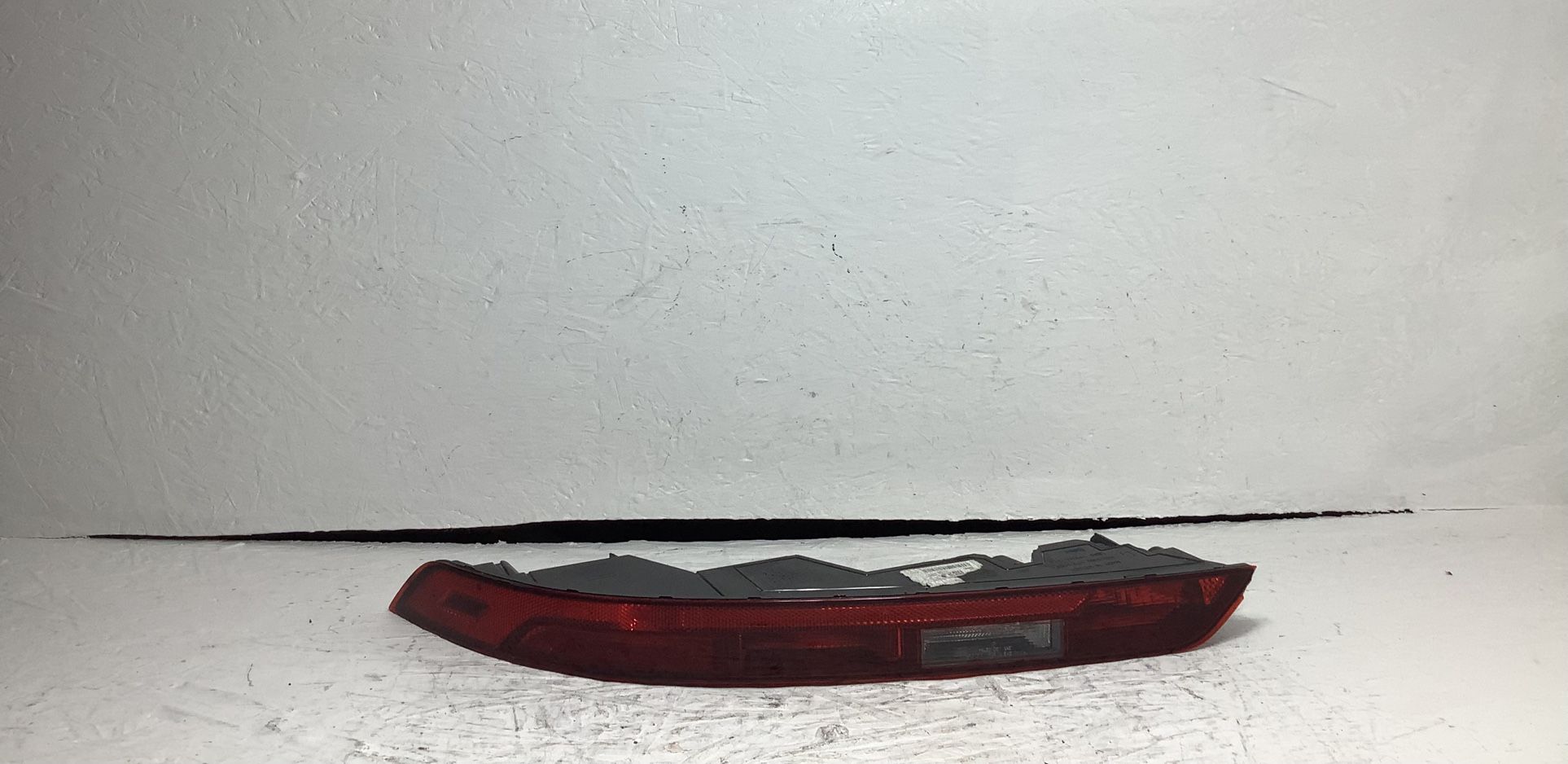 2018 2022 Audi Q5 rear bumper left tail light (1CC)