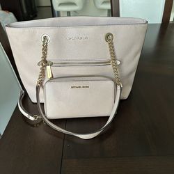 Michel Kors pink purse