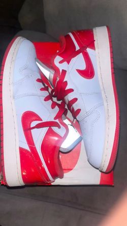 Jordan 1 Low SE