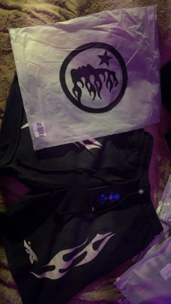 Hell star shorts black or pink