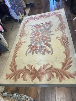 Floral Chinese Aubusson Wool Rug