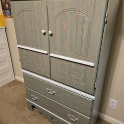 !! Dresser/Cabinet 2 Drawer/Dual Shelves  !!