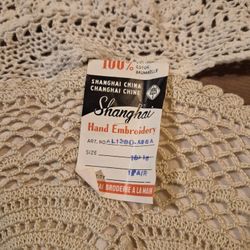 6 Pieces of vintage  lace table, cloth