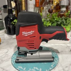 Milwaukee M12 Jigsaw