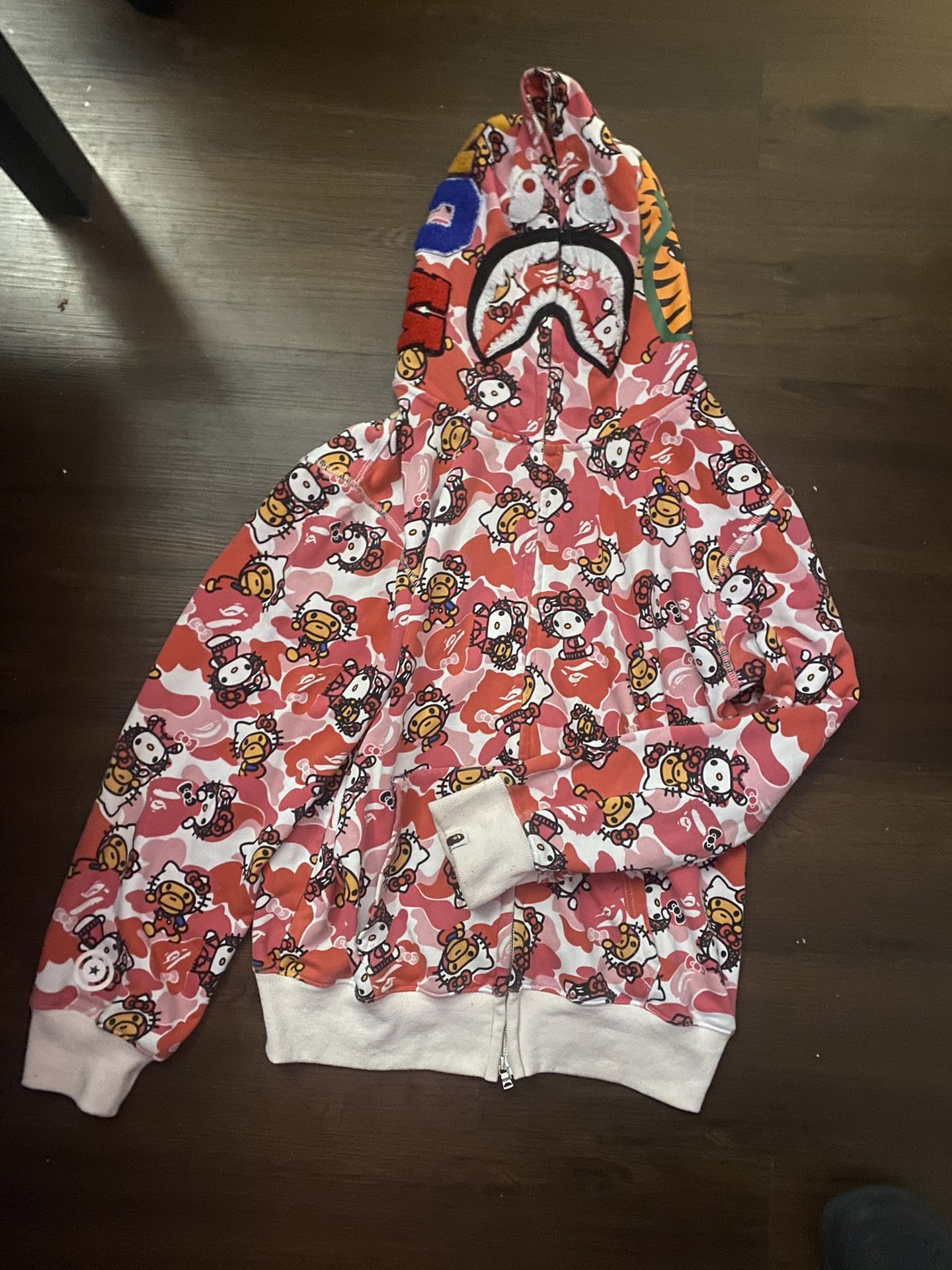 *rare* hello kitty x bape hoodie