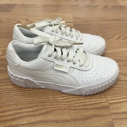 Women’s Puma Tennis Shoes 