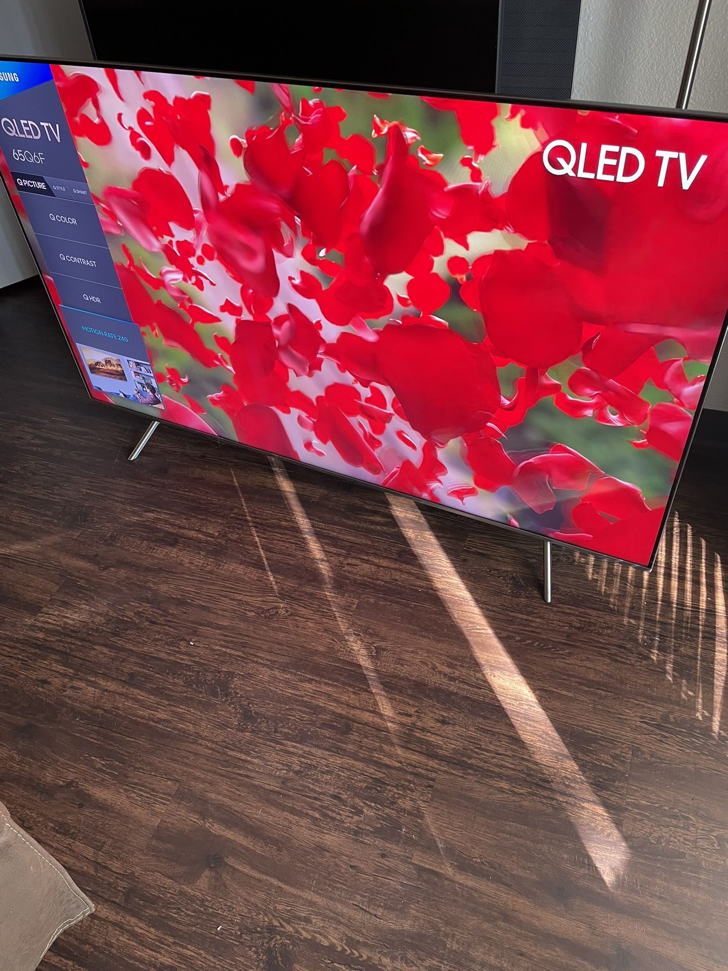 65”Samsung QLED 4K 2160p UHD Smart Tv Model QN65Q6F