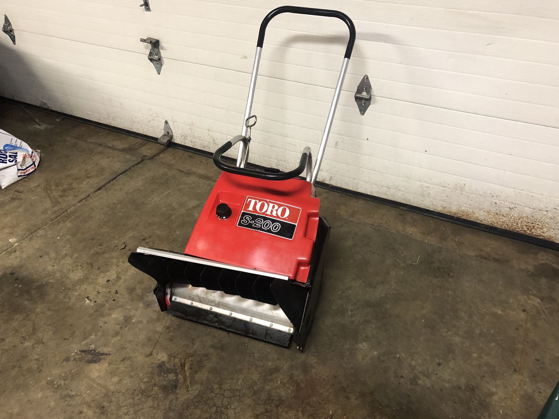 Toro s200 snow blower WORKS GREAT!