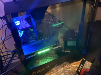 Custom Gaming PC (i7 9700K RTX 2070 SUPER)