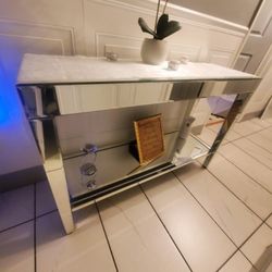 Mirror Table 