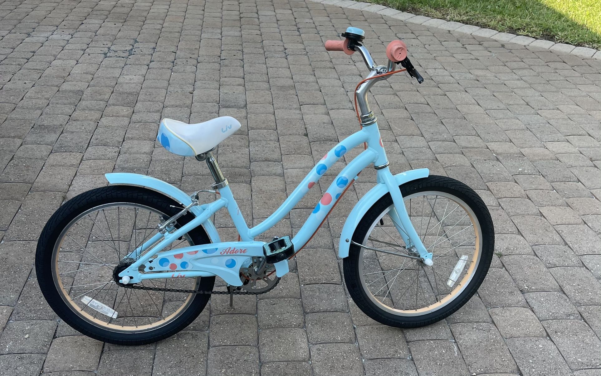 Giant 16 Inch Liv adore Bike