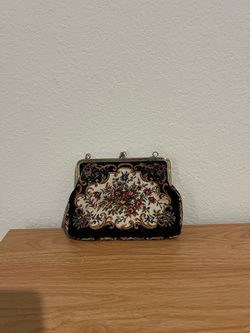 Vintage Floral Tapestry Purse with Gold Chain