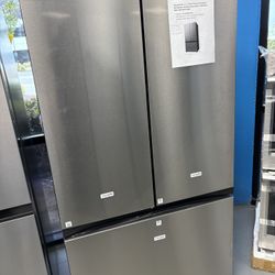 Bespoke 30 cu. ft. 3-Door French Door Smart Refrigerator with Beverage Center 