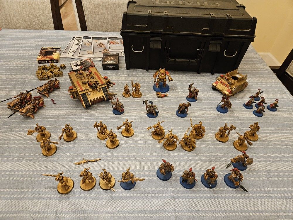 Warhammer 40k Adeptus Custodes Army With Case