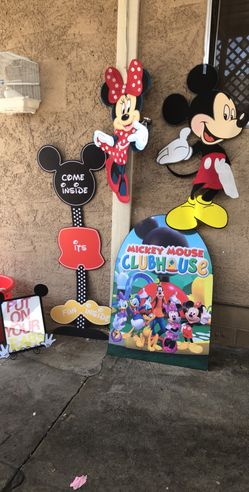 Mickey and Minnie decorations