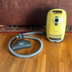 Miele Calima C3 high end Vacuum . Yellow