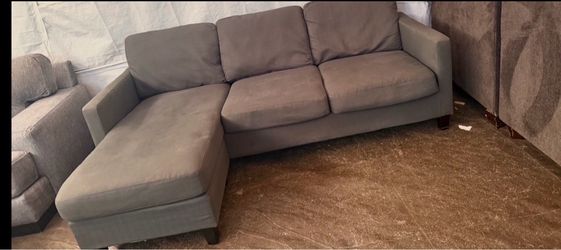 Gray couch with reversible chair, good condition clean we sell all the time selling for 200 today delivery 40