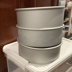 Cake Decorating Lot w/ Pans, icing tips and tools