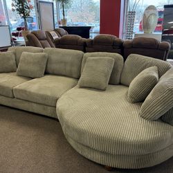F8458… 2 Pc. Sectional 