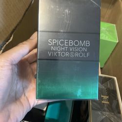 Spicebomb Night Vision Viktor & Rolf Cologne 