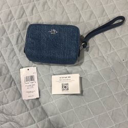 Ladies Wristlet