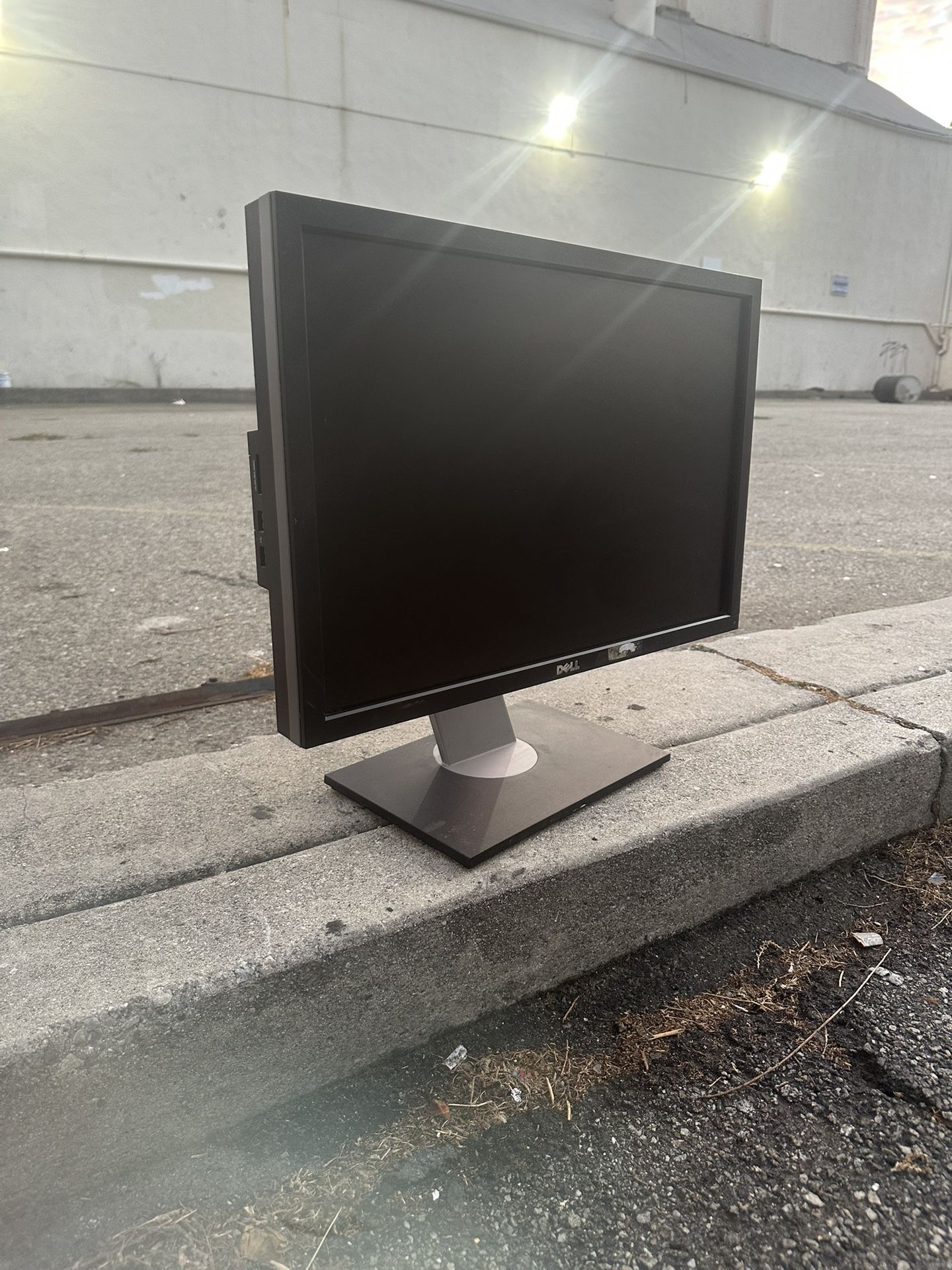 Monitor For Sale Dell