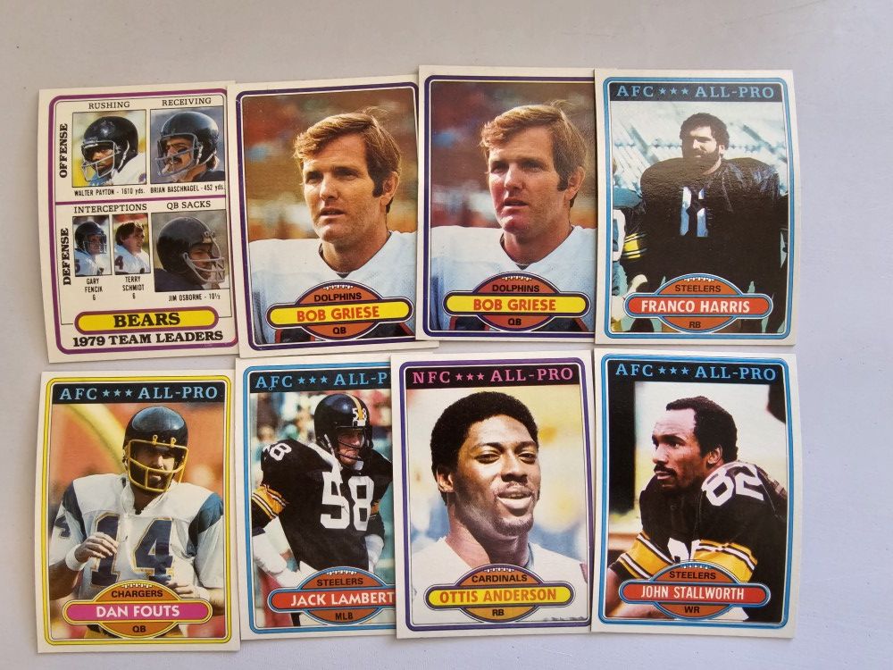 FOOTBALL CARDS VINTAGE 70S AND 80S