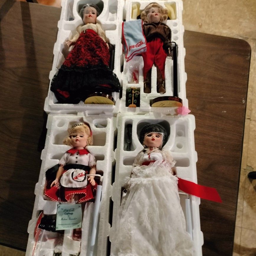 Madame Alexandra Coca-Cola Doll Collector Set Ford Certificates