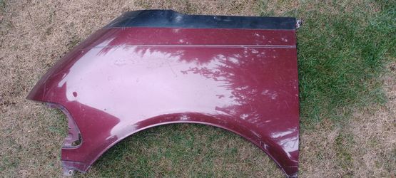 Front left fender, 1995 Toyota Previa