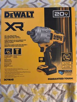 DeWalt 20V XR 3/4 HIGH TORQUE IMPACT WRENCH WITH HOG RING ANVIL