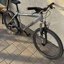 Specialized Hard Rock Mountain Bike Frame Size 19”