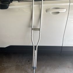 Crutches 