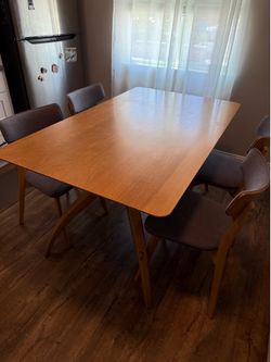 Christopher Knight Home Dining Table + 4 Chair Set