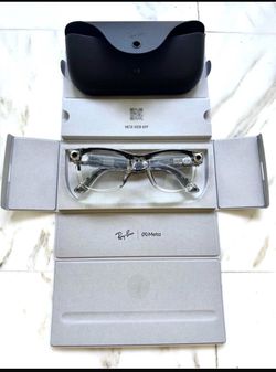 Limited Edition Clear Sapphire Rayban meta wayfarer Gen 1