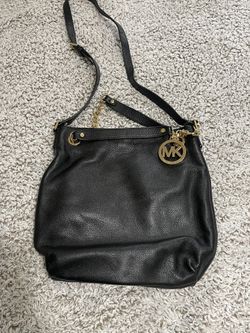 Black Cross Body