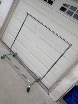 Clothing rack