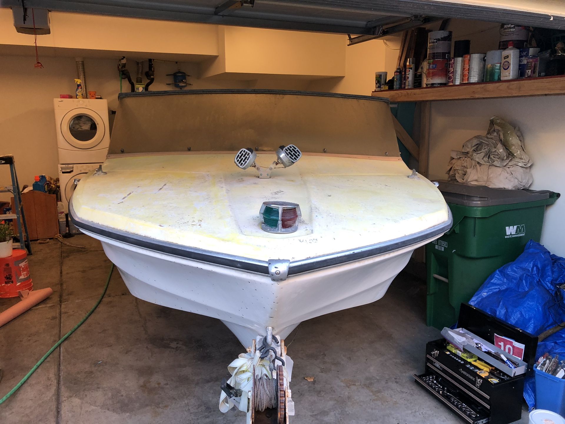 19ft 1968 glastron boat with matching 1968 Evinrude starflite 100-s rare out board motor. With 1968 matching trailer and matching 1968 plate