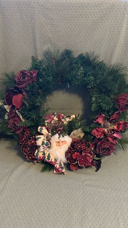 Holiday wreath