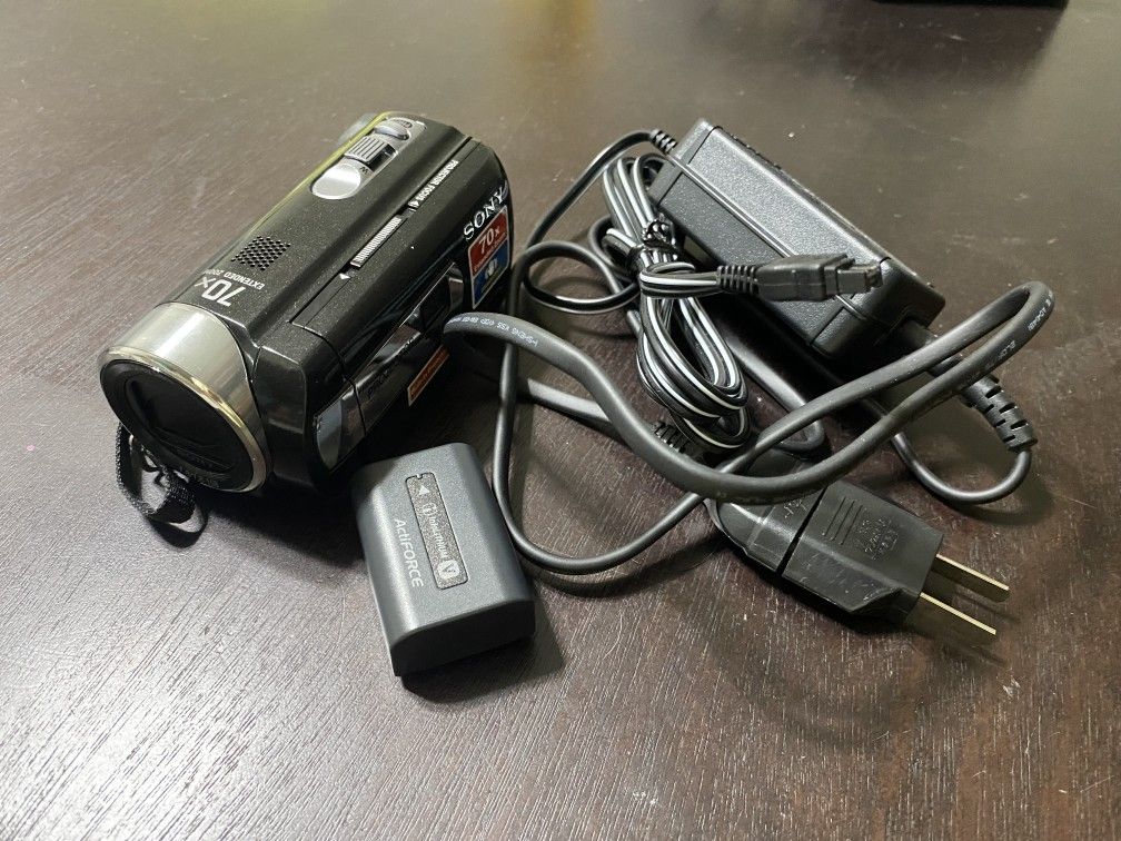 Sony Handycam DCR-PJ6 / SX22E Video Camcorder with Projector TESTED
