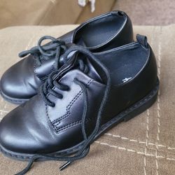 Kids/Boys H&M Dress Shoes Size US 9.5