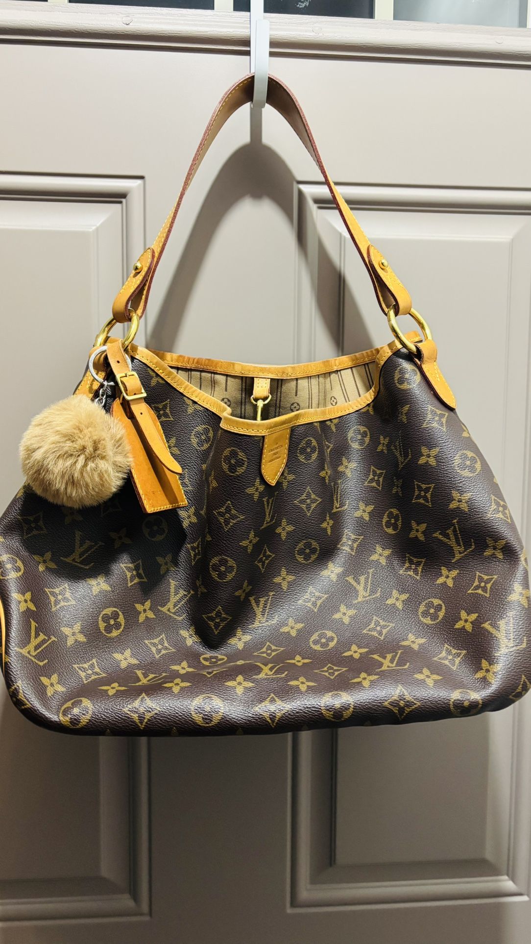 Authentic LV Mono Delightful