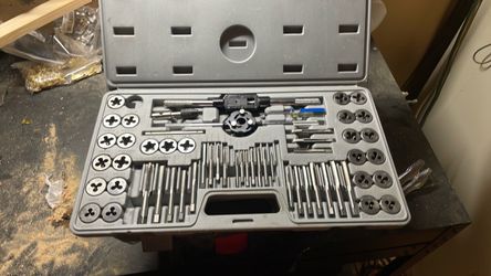Metric tap and die set