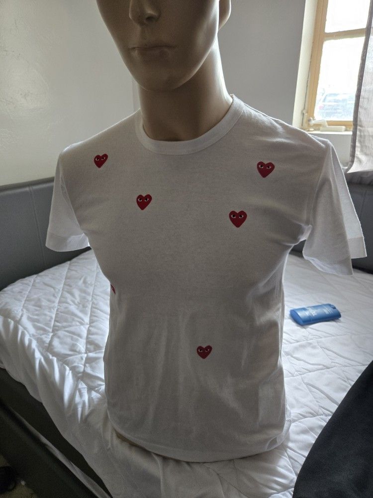 Men's Comme Des Garçons Play T-shirt Size S 