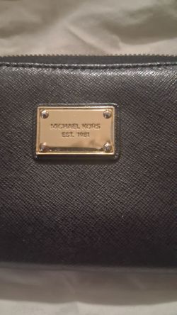 Micheal kors wallet