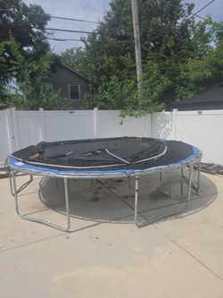 Free Trampolin 14 inches round ..!