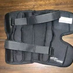 Delivery Avail  Donjoy Drytex Economy Hinged Knee Wrap, Size SMALL